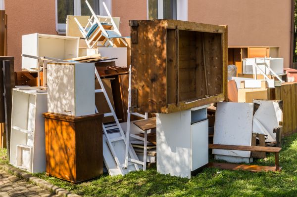 Junk Haul Away Service in Arlington Heights