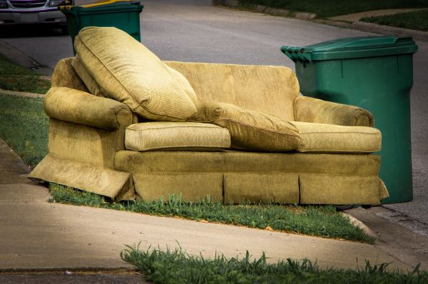 Sofa Removal Service in Arlington Heights