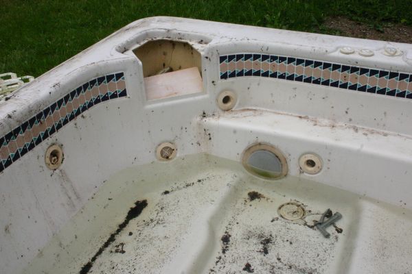 Hot Tub Removal in Arlington Heights