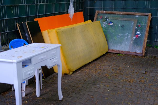Old Furniture Disposal in Arlington Heights